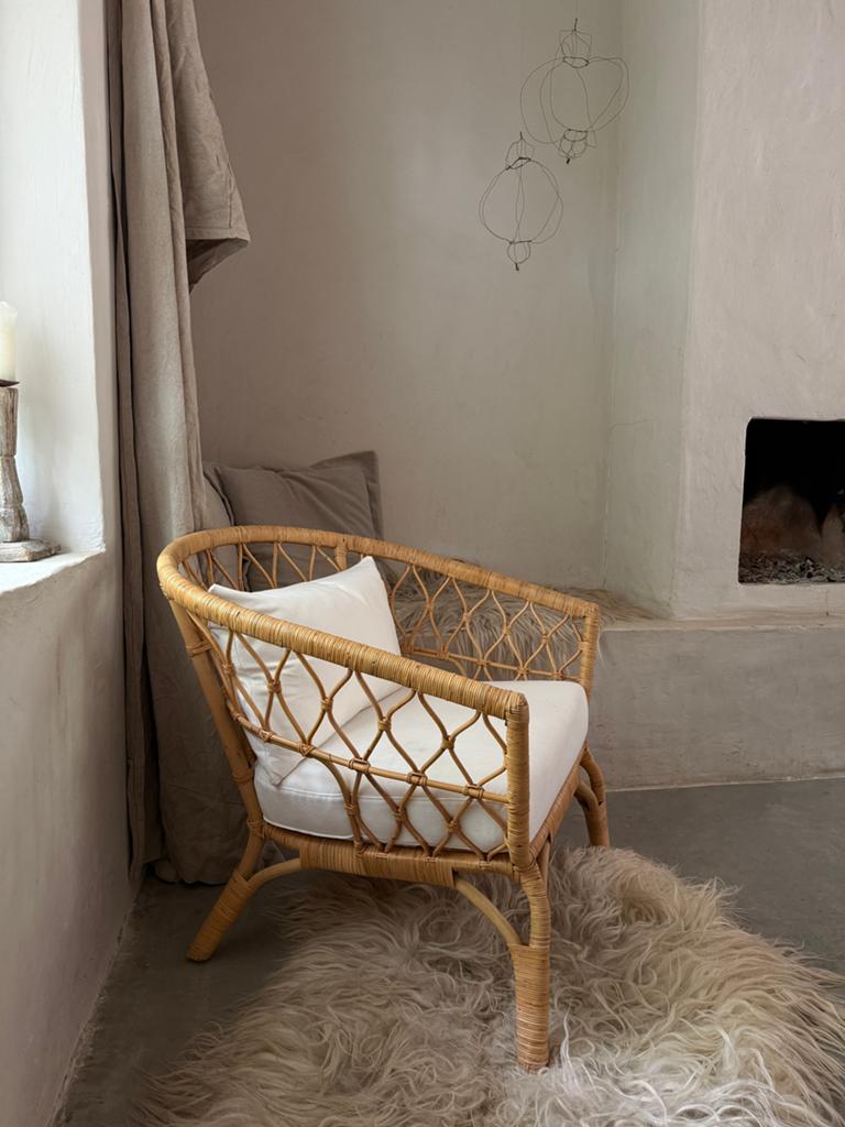 Ikea Stockholm 2017 stoel — riet rotan, Huis en Inrichting, Stoelen, Ophalen, Wit, Riet of Rotan, Zo goed als nieuw