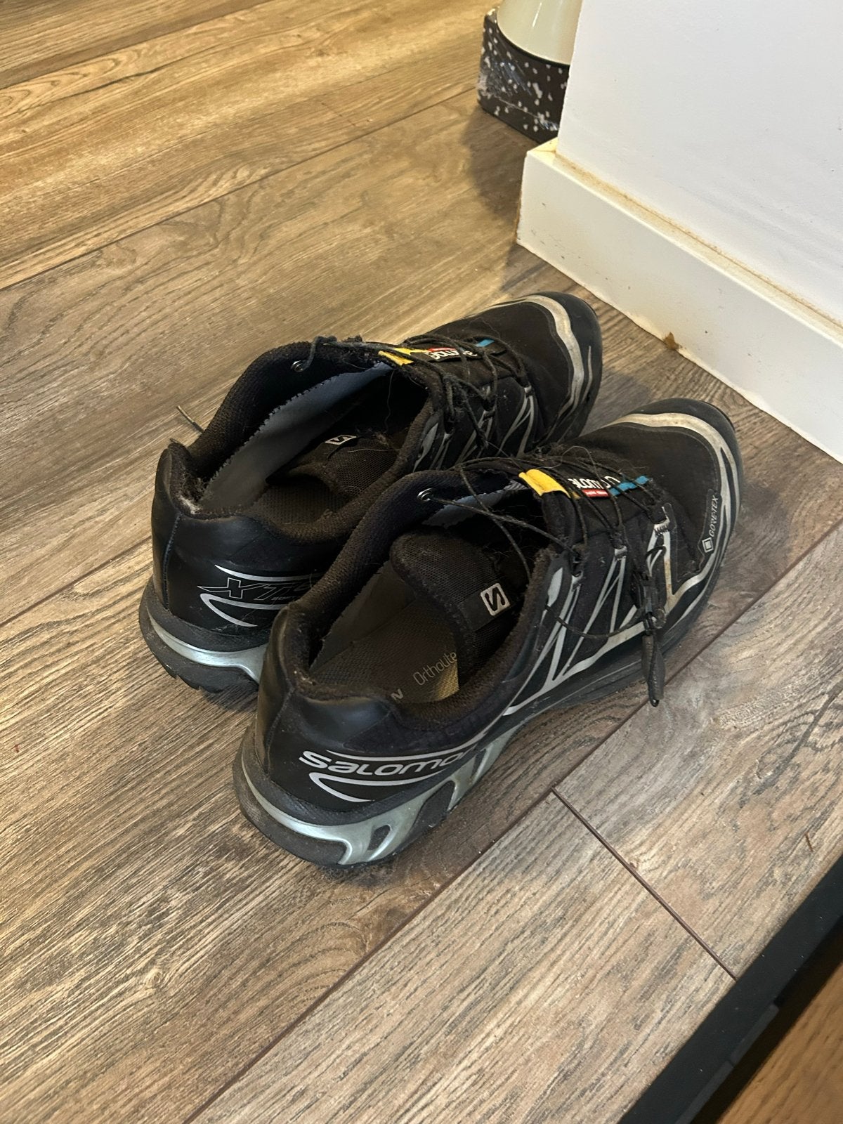 Salomon XT-6 GTX met gebroken veters, Ophalen of Verzenden, Gedragen, Zwart, Sneakers of Gympen