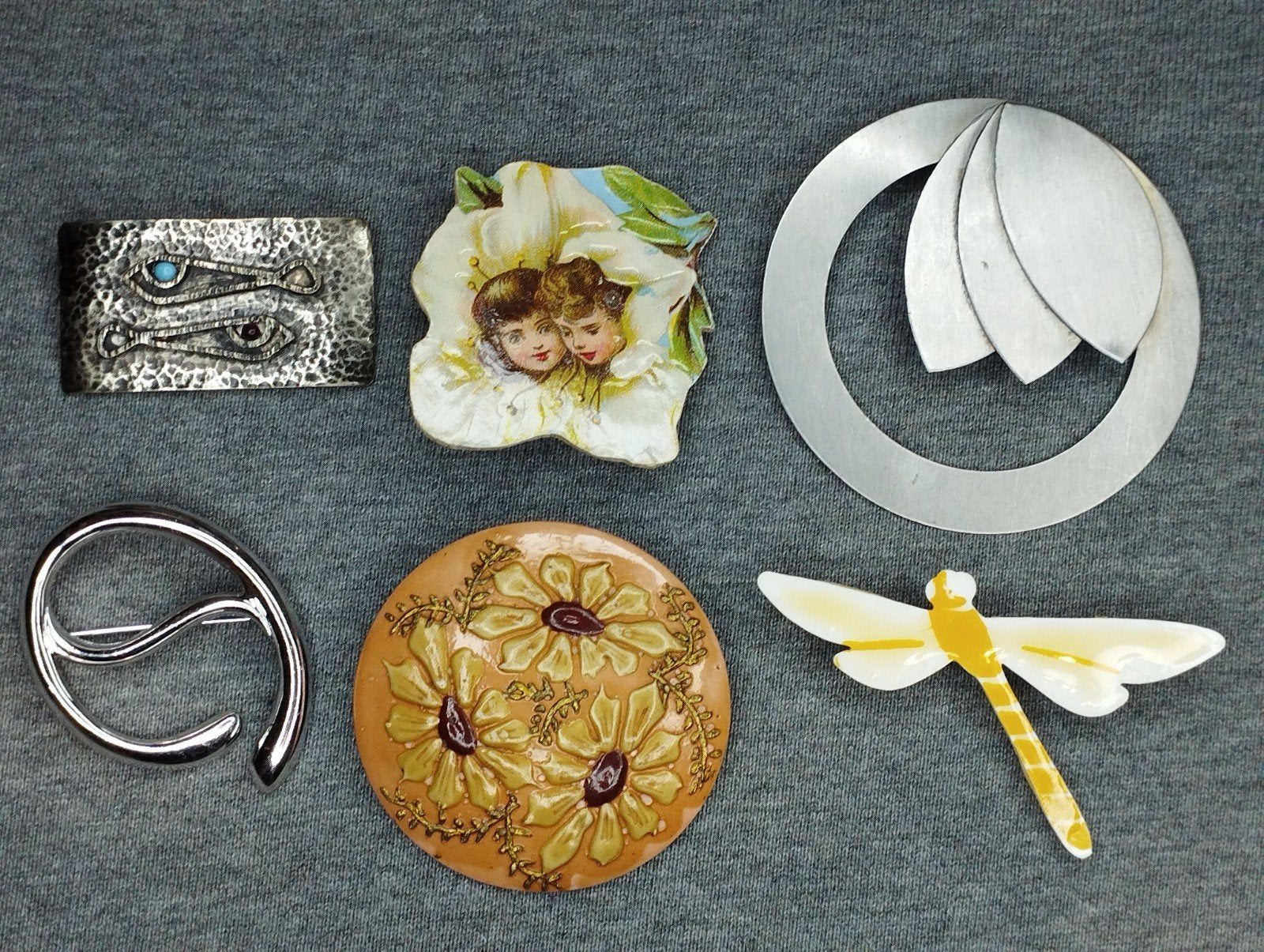 Diverse prachtige vintage broches, Sieraden, Tassen en Uiterlijk, Ophalen of Verzenden, Zo goed als nieuw, Overige kleuren, Overige materialen