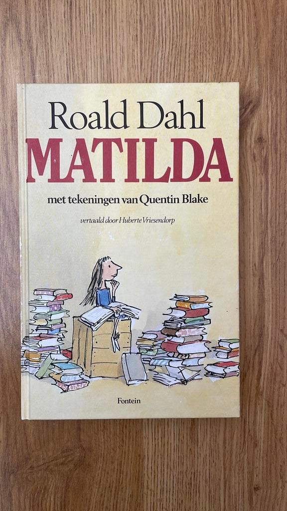 Roald Dahl - Matilda, Ophalen of Verzenden, Zo goed als nieuw