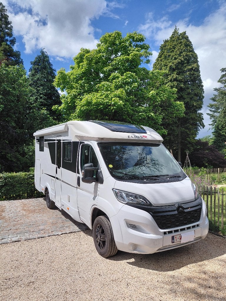 Halfintegraal camper Elios CarVan DL/ Adria compact, Caravans en Kamperen, Campers, Chemisch toilet, Ringverwarming, Afzuigkap
