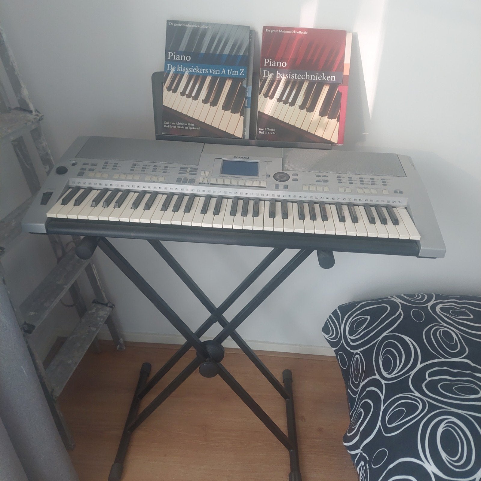 keyboard inclusief standaard en Boeken, Muziek en Instrumenten, Keyboards, Ophalen, Gebruikt, 61 toetsen, Yamaha