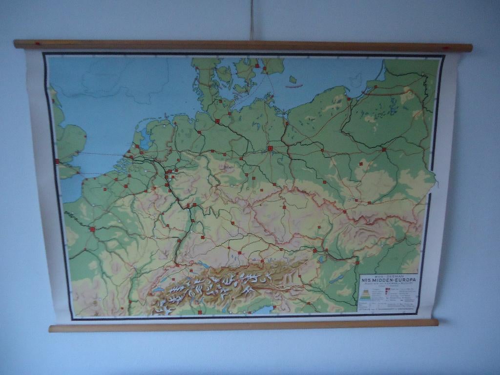 1 bos-zeeman landkaart schoolplaat midden - europa nr 5 vtg!, Ophalen, Huis en Inrichting