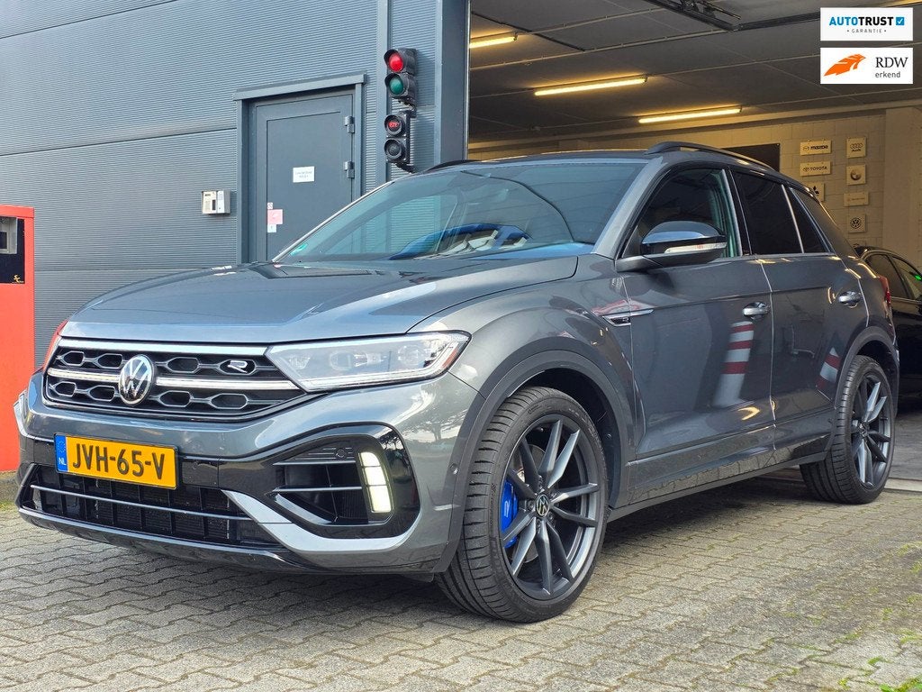 Volkswagen T-ROC 2.0 TSI 4Motion R / AKRAPOVIC !, Auto's, Gebruikt, 4 cilinders, Alcantara, Vierwielaandrijving