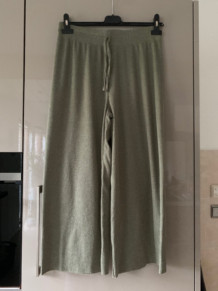 Wijdvallende broek, maat S, Kleding | Dames, Ophalen of Verzenden, Zo goed als nieuw, Maat 36 (S), Lang