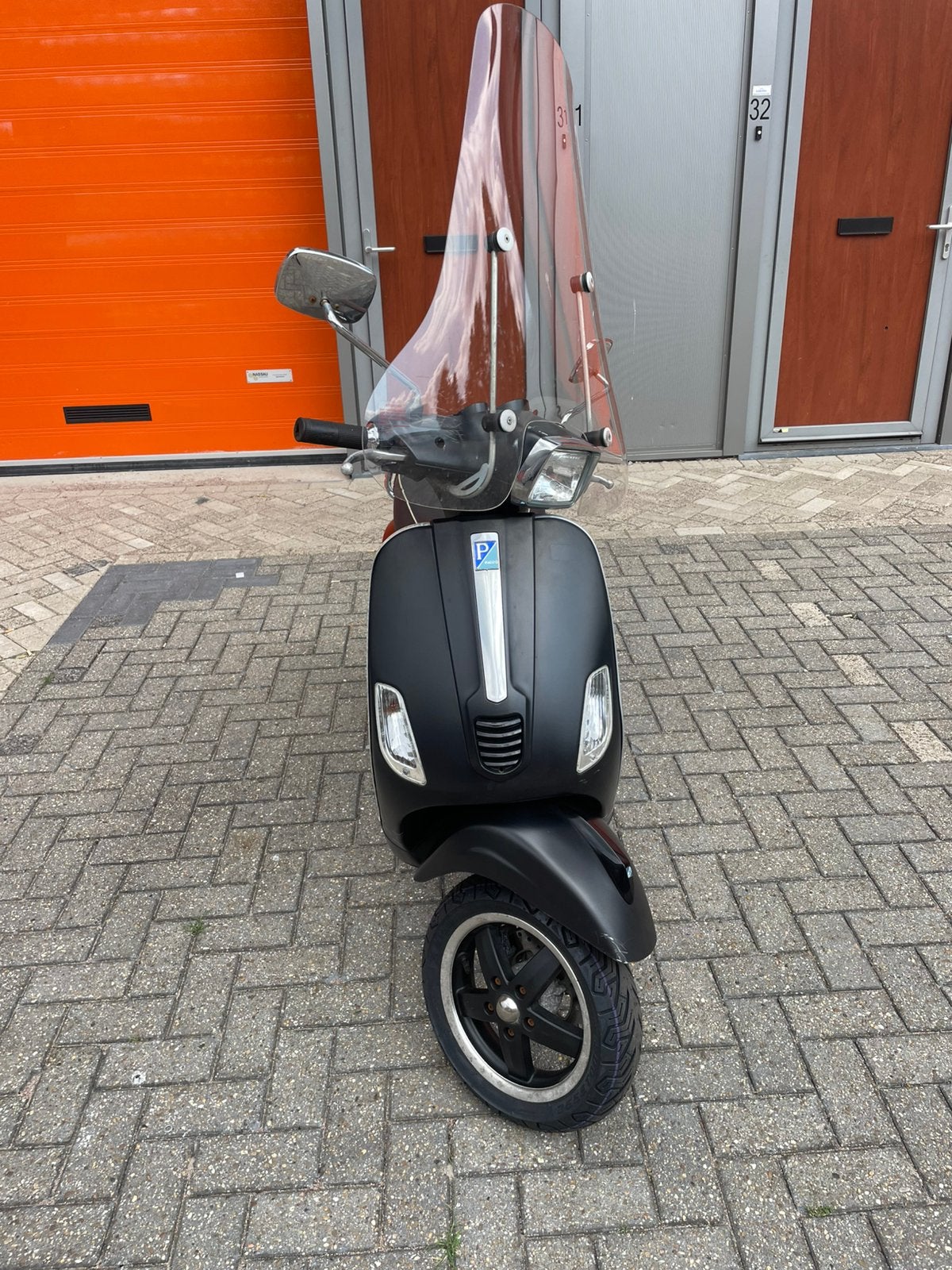 Vespa s 25km blauw kenteken lak schade, Fietsen en Brommers, Ophalen, Gebruikt, Vespa S, 49 cc