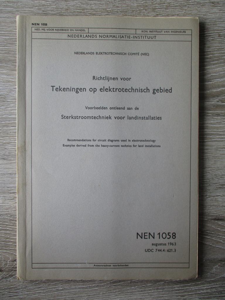 Tekeningen op elektrotechnisch gebied sterkstroomtechniek, Boeken, Techniek, Ophalen of Verzenden, Gelezen, Bouwkunde