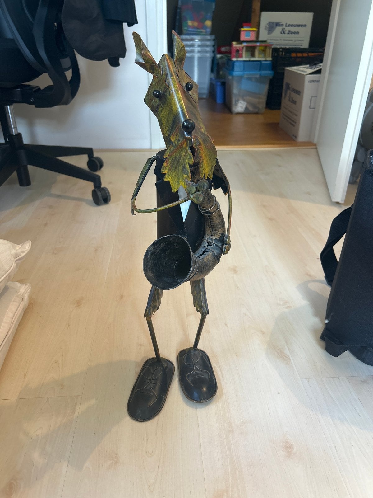 Metalen Hond met Saxofoon - Uniek Decoratiestuk, Gebruikt, Meerkleurig, Overige stijlen, Ophalen of Verzenden