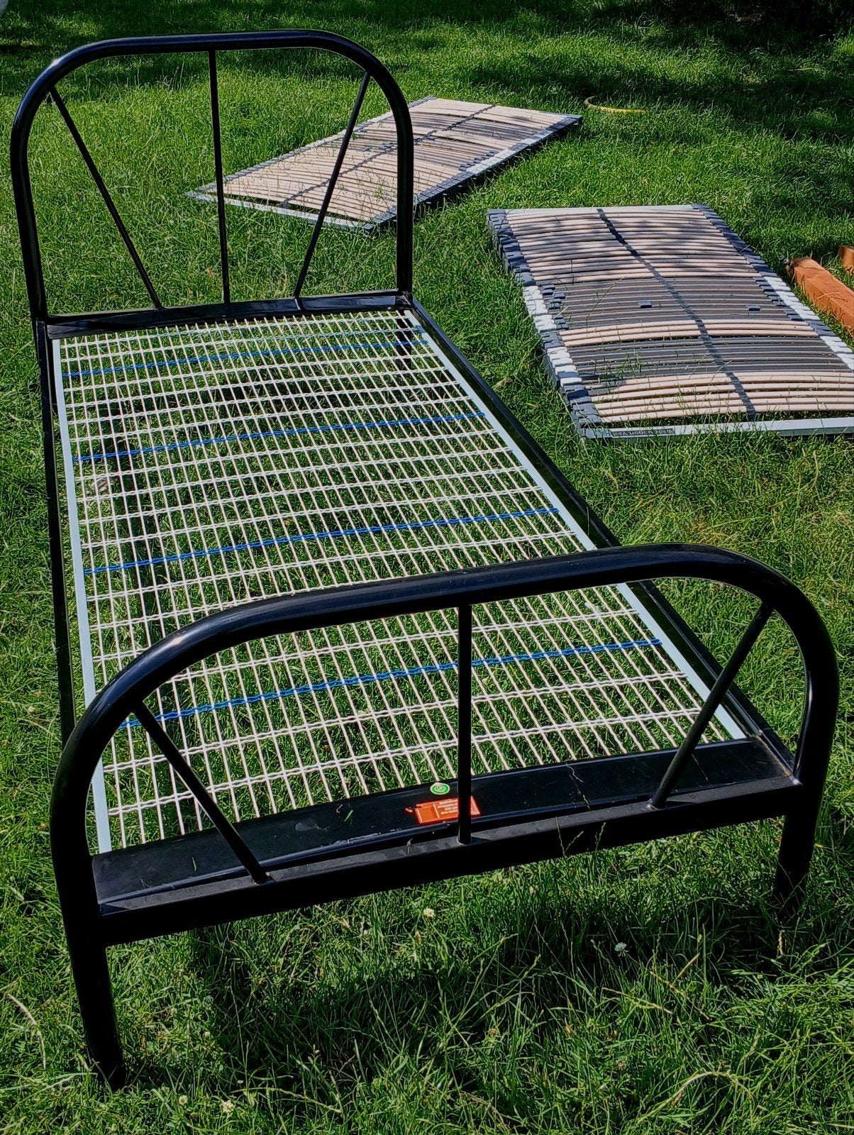 Ijzeren bed, Huis en Inrichting, Slaapkamer | Bedden, Ophalen, Eenpersoons, Zwart, 80 cm