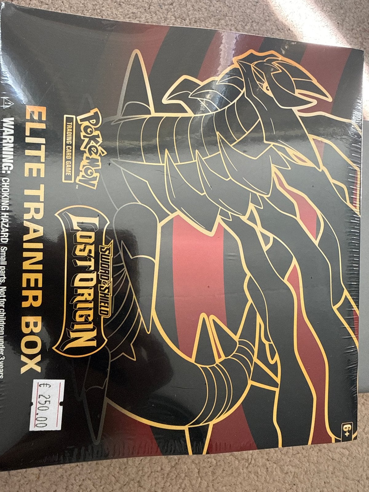 Pokémon Elite Trainer Box Lost Origin Sword & Shield, Verzenden, Nieuw, Overige typen