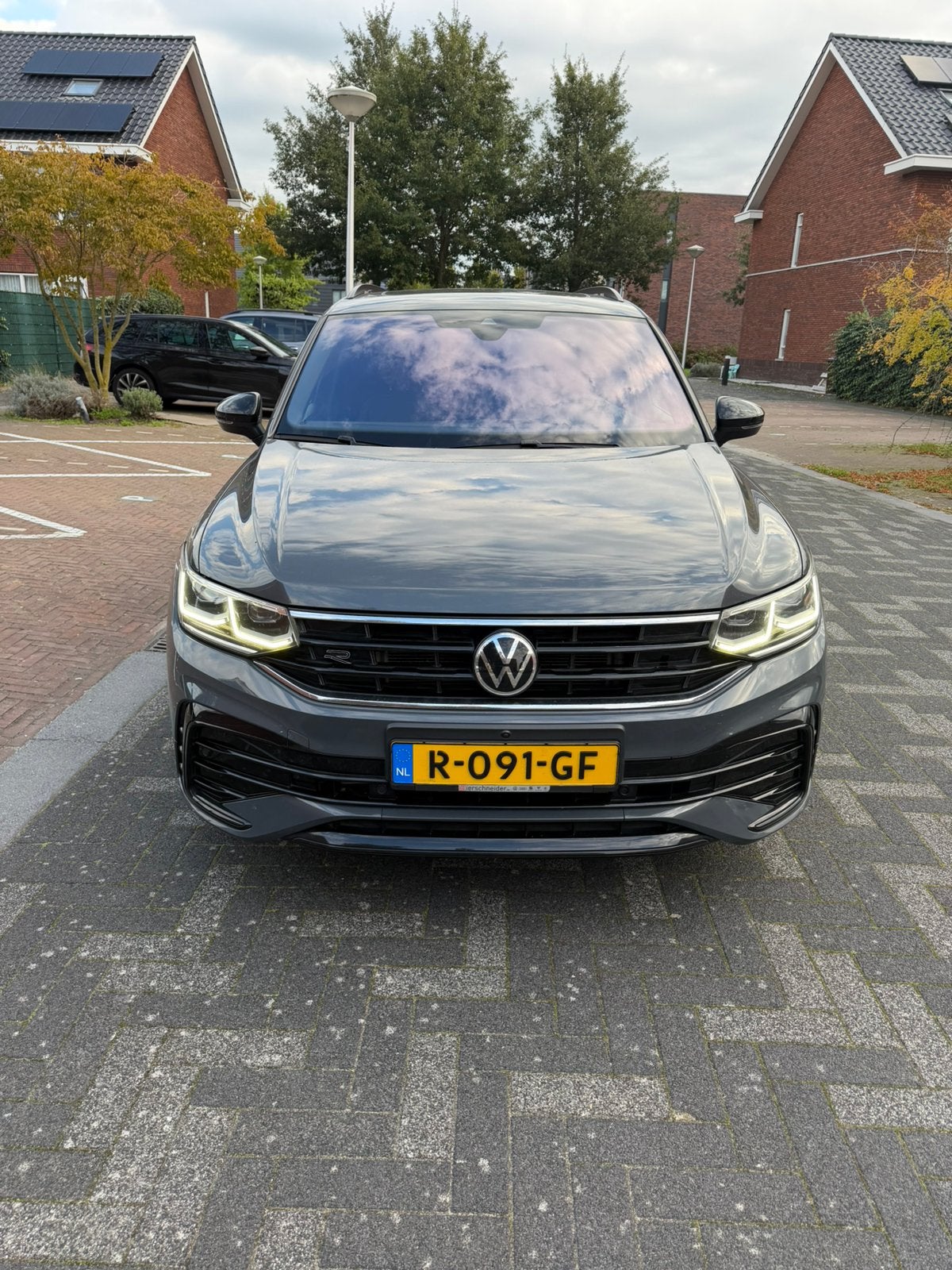 Volkswagen Tiguan 2.0 TSI 180KW 2021 Grijs, Automaat, Zwart, 4 cilinders, 1984 cc