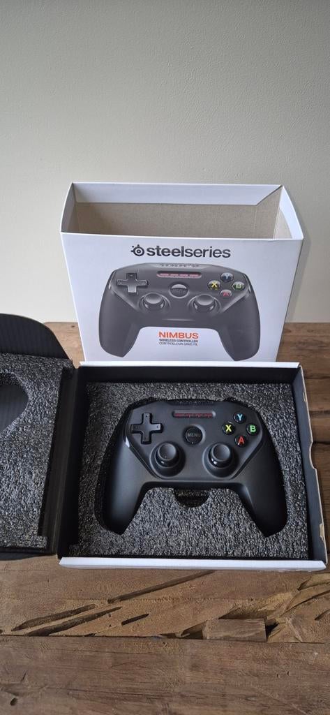 SteelSeries Nimbus Controller - Zo goed als nieuw, Ophalen of Verzenden, Zo goed als nieuw, Mobiel, Overige typen