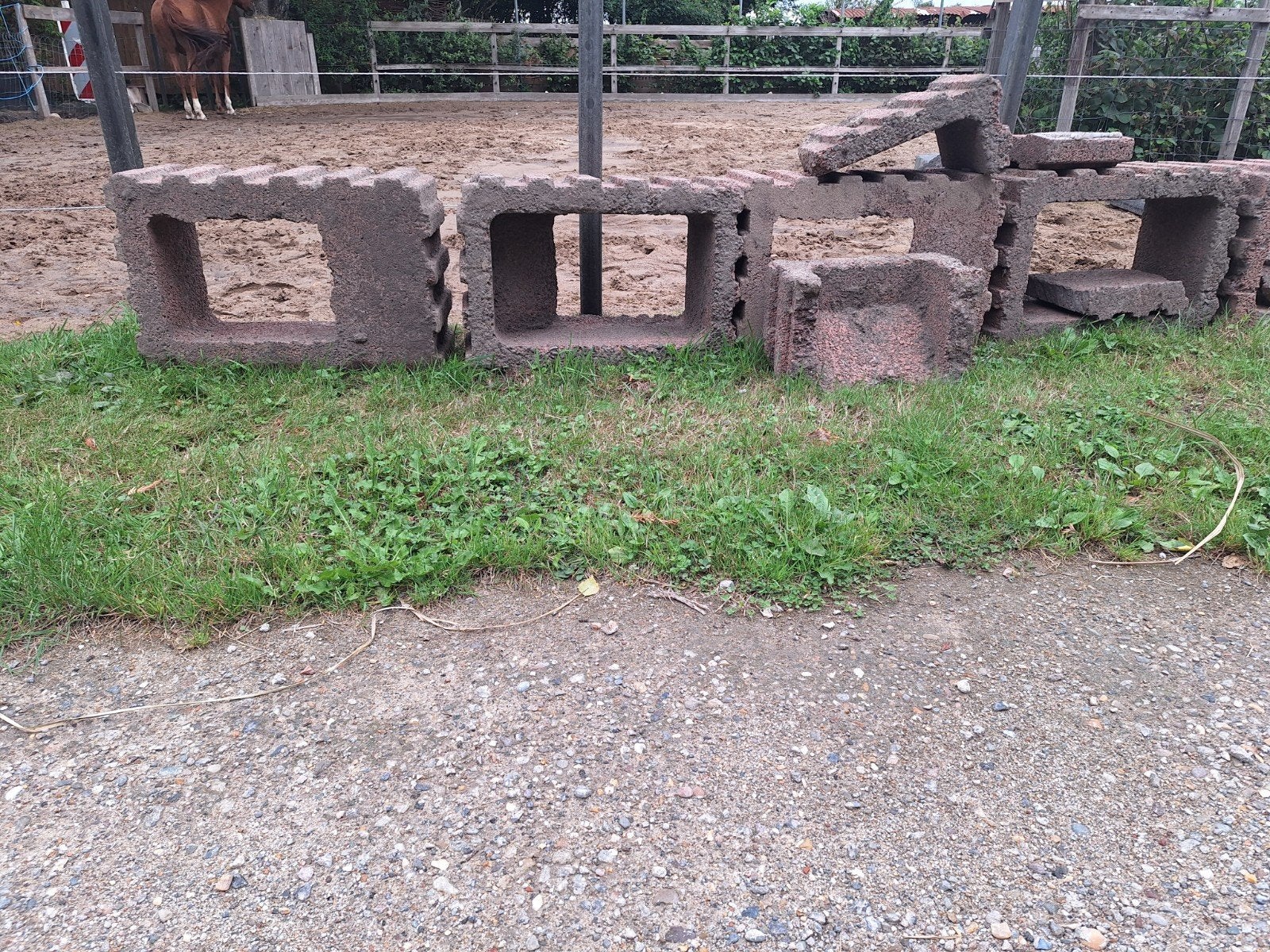 stapelbare vierkante bloembakken beton rood, Tuin en Terras, Ophalen, Steen, Gebruikt, Minder dan 30 cm