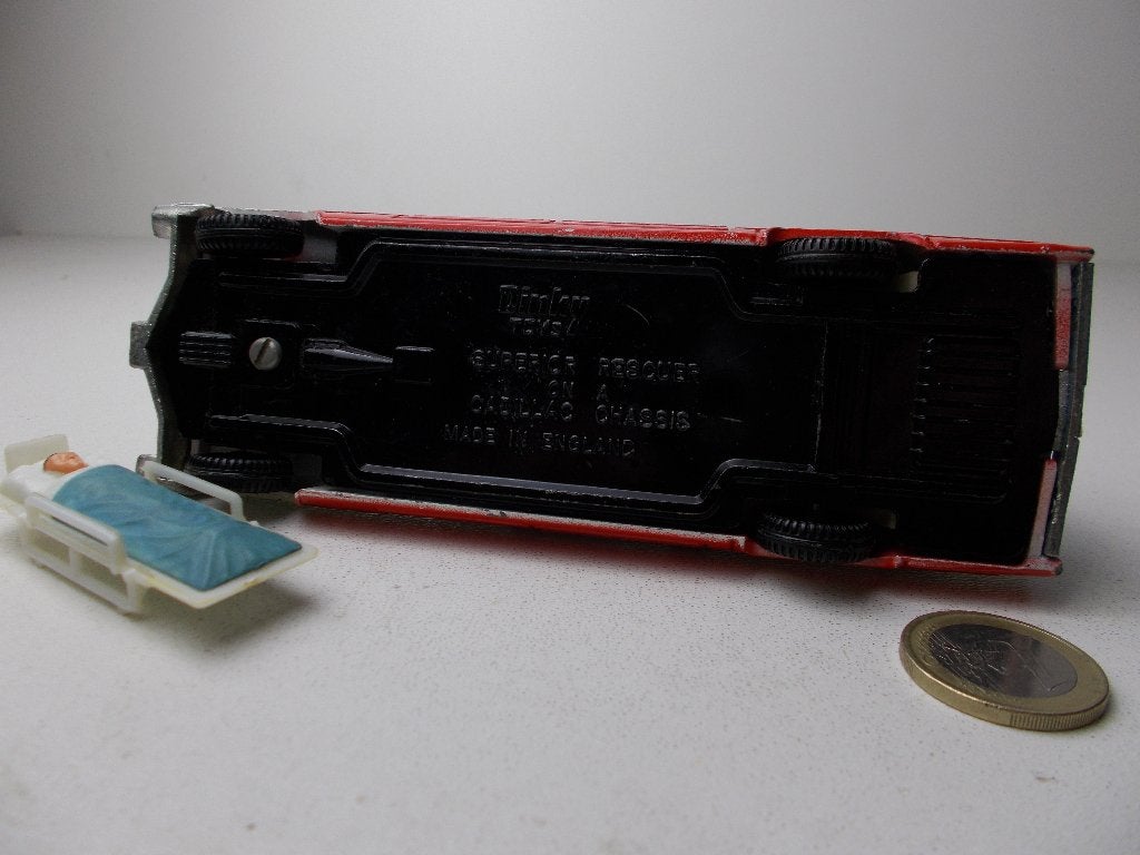 1971 Dinky Toys 288 SUPERIOR RESCUER ON CADILLAC CHASSIS (B), Hobby en Vrije tijd, Modelauto's | 1:43, Ophalen of Verzenden, Zo goed als nieuw
