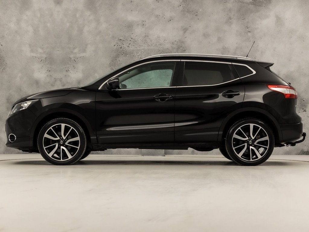 Nissan QASHQAI 1.2 Deluxe (PANORAMADAK, NAVIGATIE, CLIMATE,, Voorwielaandrijving, Automatische klimaatregeling, Gebruikt, Zwart