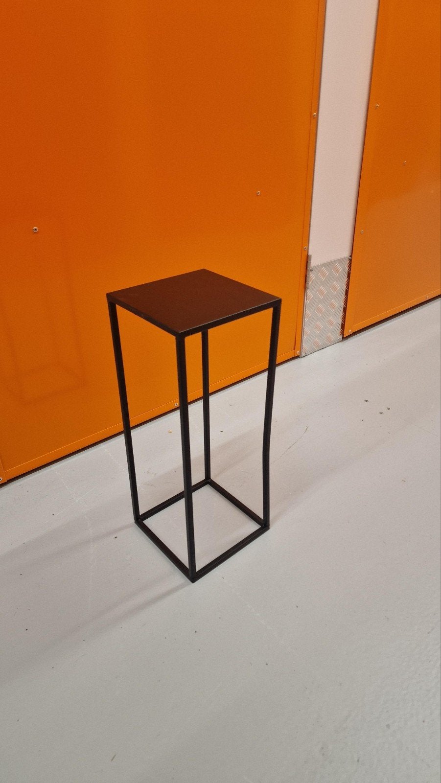 Plantentafel zwart, Minder dan 55 cm, Gebruikt, Metaal of Aluminium, Vierkant
