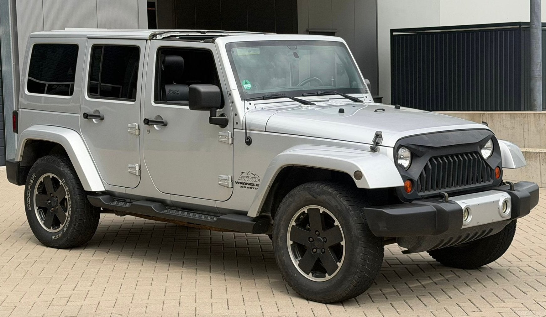 ‼️JEEP WRANGLER JK 3.6 V6 284PK SAHARA BLACK EDITION HARDTOP, USB, Euro 5, Zwart, 2000 kg
