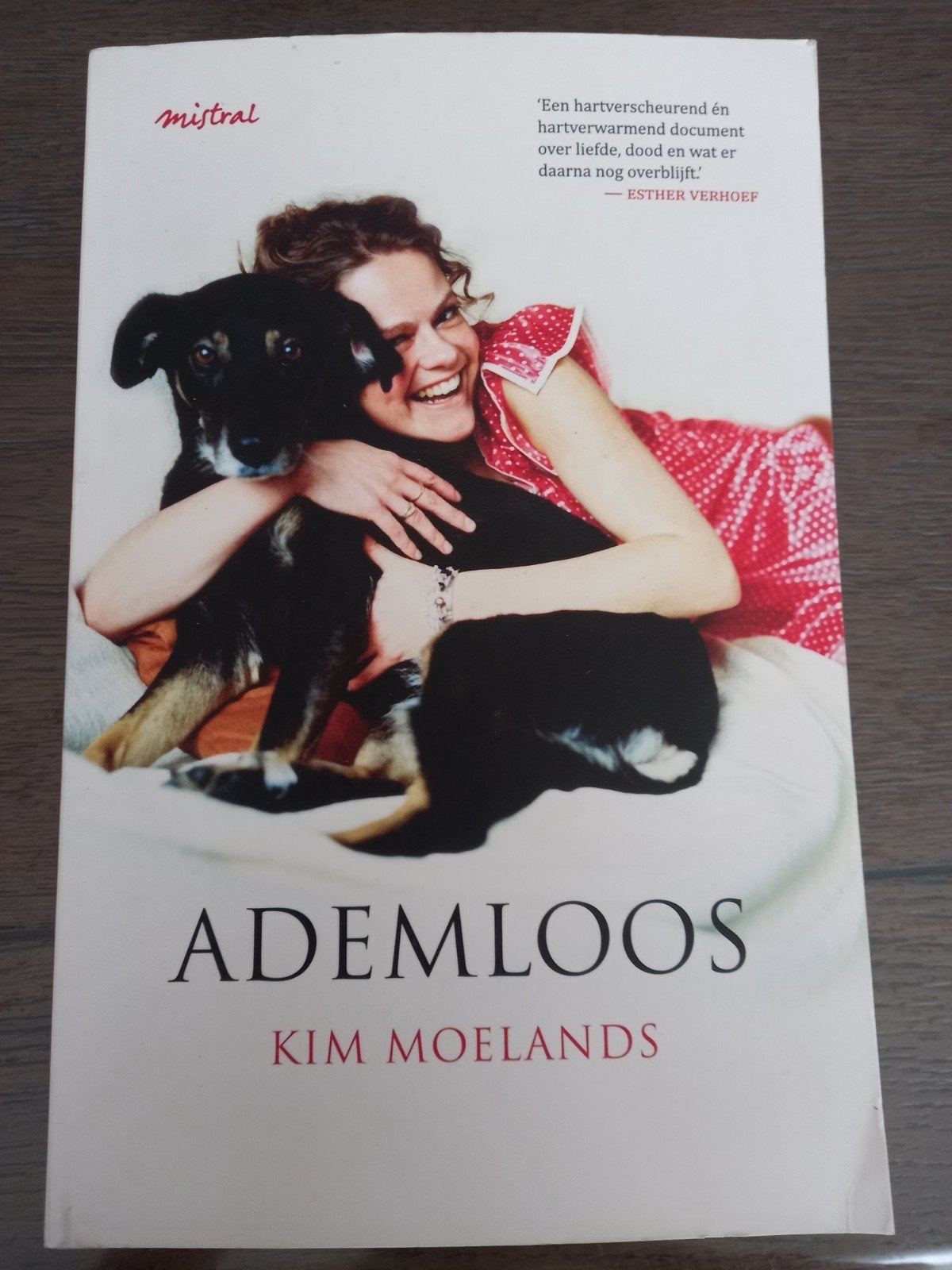 CC Ademloos - Kim Moelands (Boek), Ophalen of Verzenden, Gelezen, Kim Moelands, Nederland