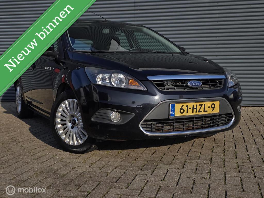 Ford Focus 1.8 Titanium Flexi Fuel TREKHAAK/5DEURS/AIRCO, Parkeersensor, 125 pk, Gebruikt, 4 cilinders