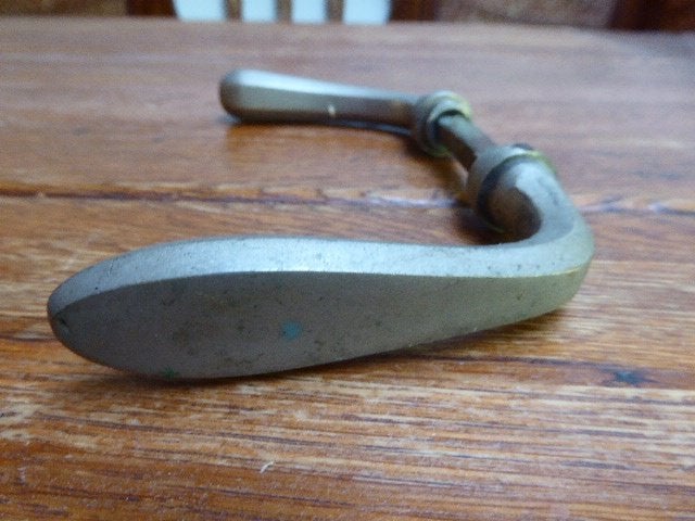 2 art deco metalen deurklinken, Ophalen of Verzenden, Gebruikt, Chroom, Klink of Kruk