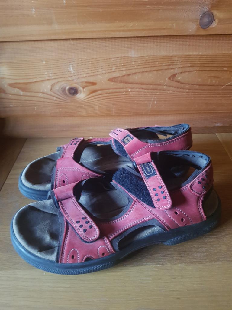 Comfortabele Rode Montrex original wandelsandalen – maat 39, Ophalen of Verzenden, Rood, Sandalen of Muiltjes