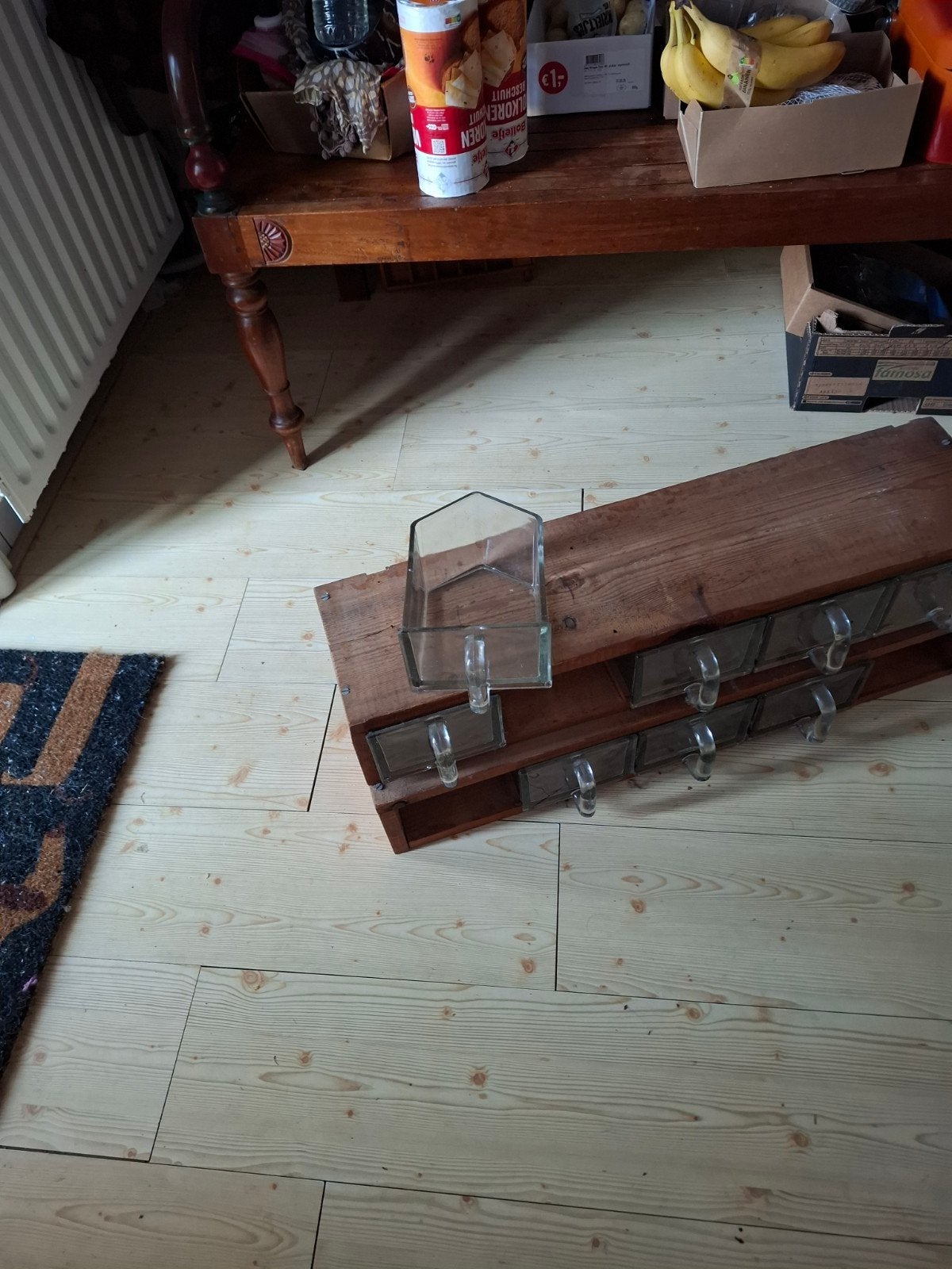 Vintage houten kruidenrek met glazen lades, Ophalen