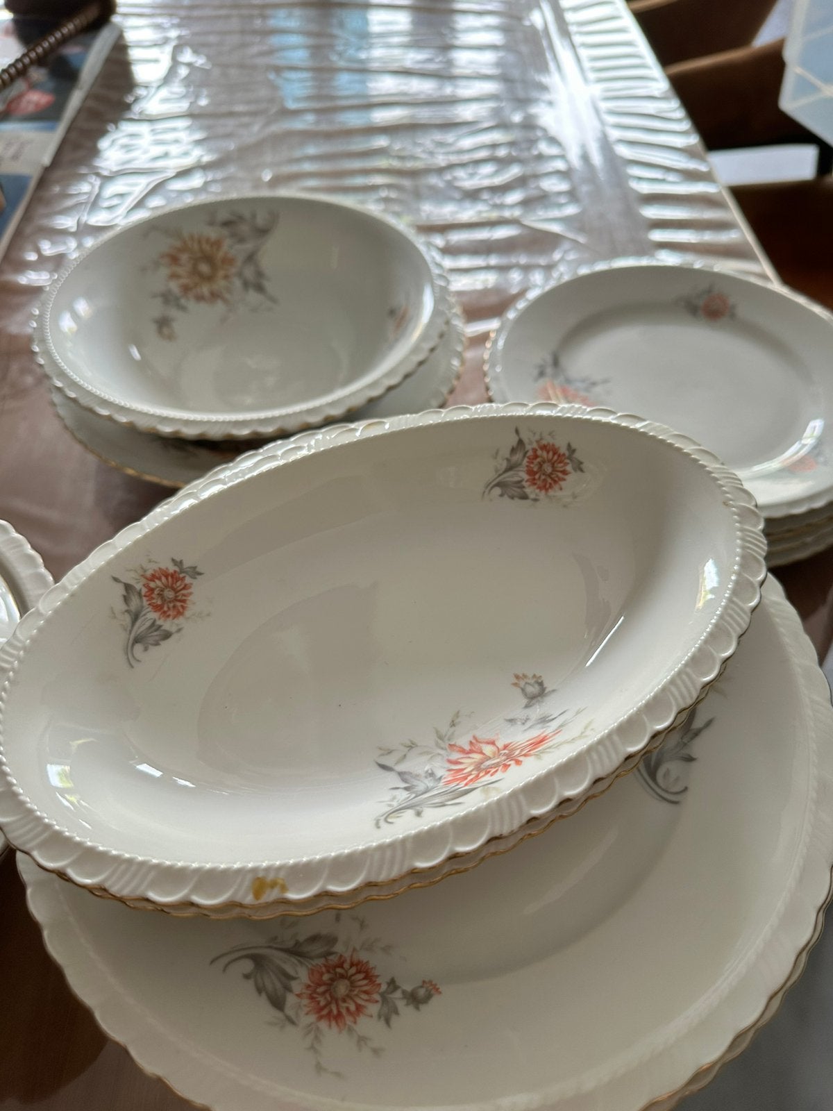 Servies Royal Epiag, Ophalen