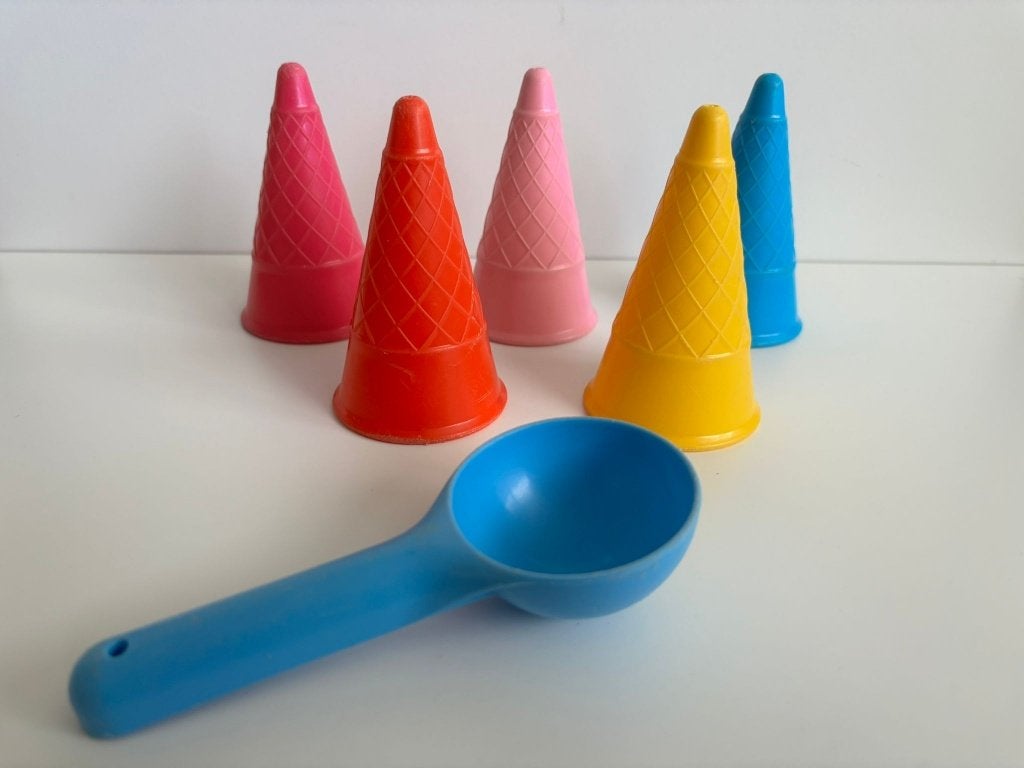 ijsjes Zandvormen  6dlg Set veel speel plezier gebruikt!, Ophalen of Verzenden, Gebruikt