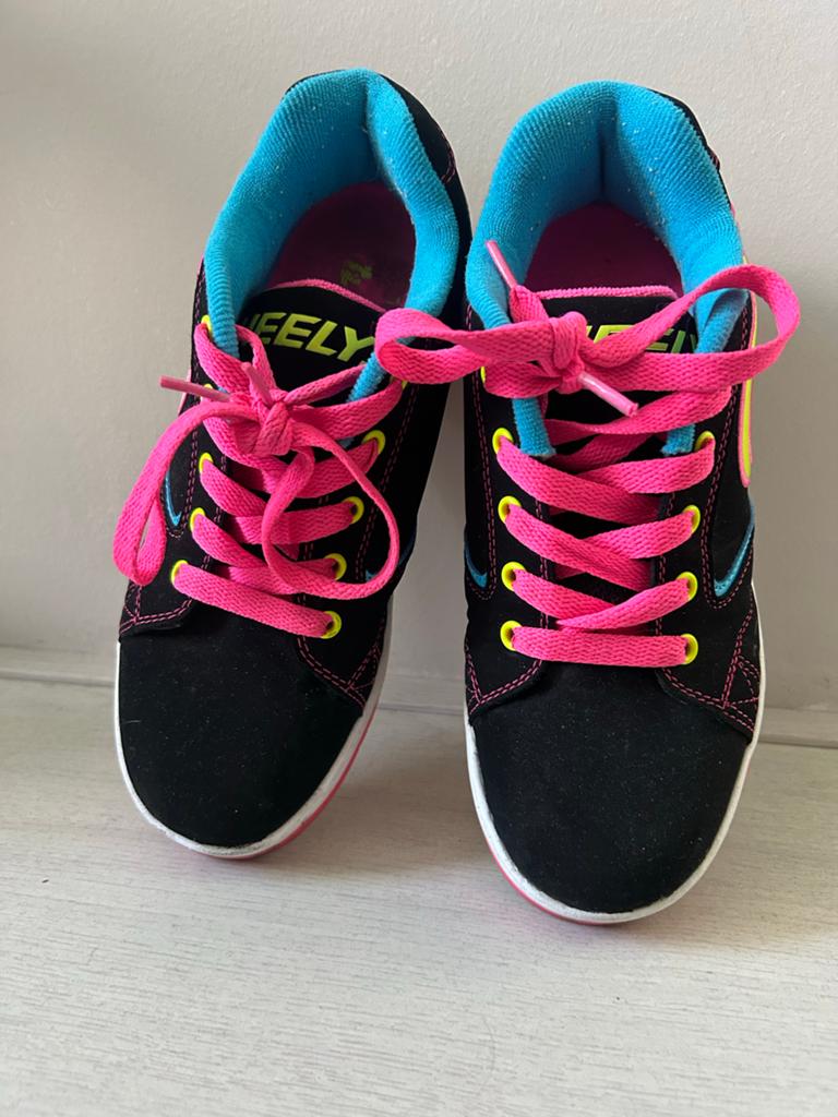 Heelys rolschoenen - Maat 36.5 - Zo goed als nieuw, Ophalen of Verzenden, Zo goed als nieuw