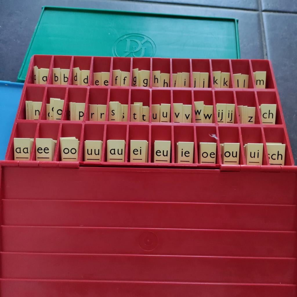 Letterdoosje met letters en klanken, Diversen, Schoolbenodigdheden, Gebruikt, Ophalen