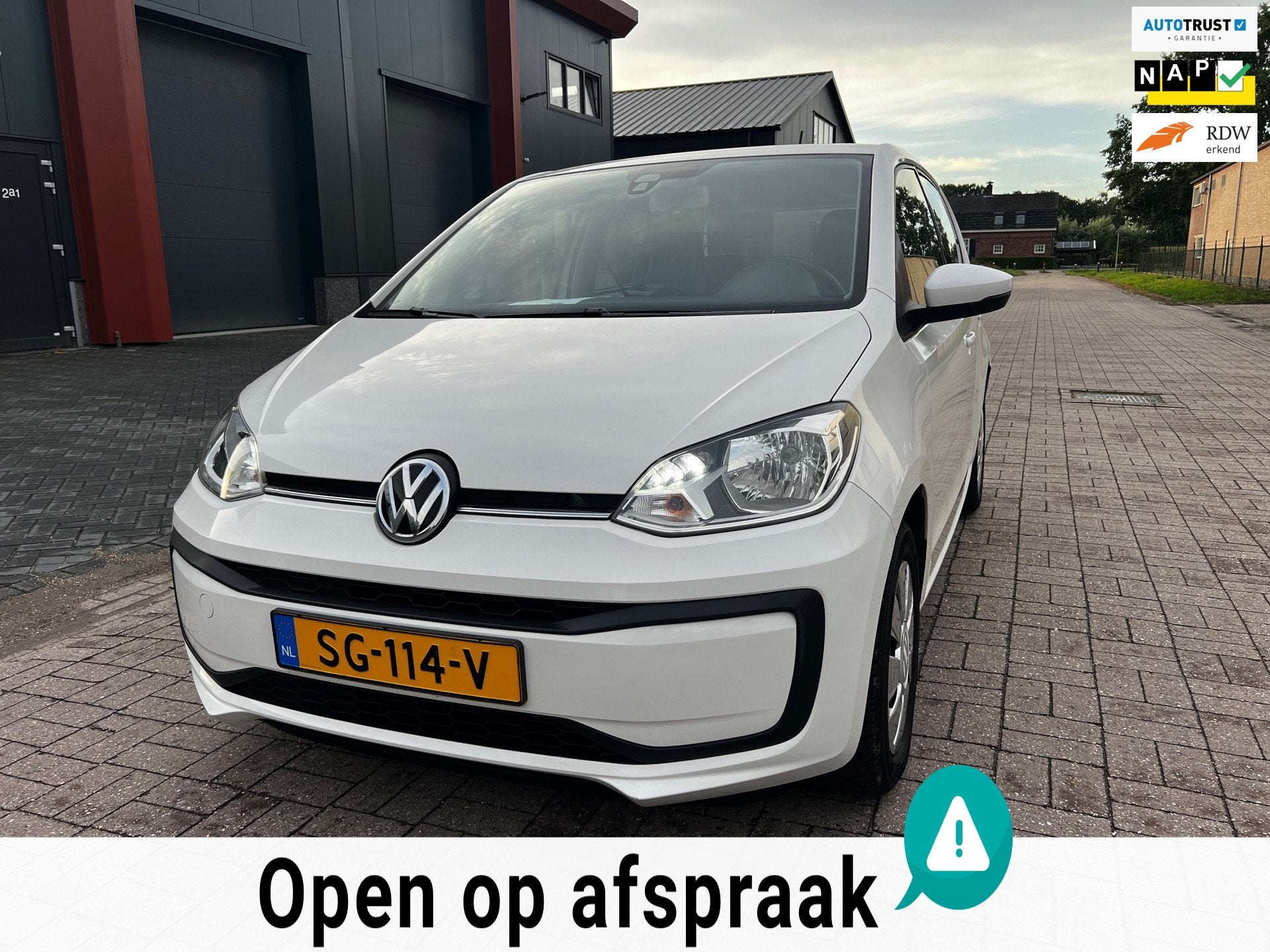 Volkswagen Up! 1.0 BMT move up! Nieuwe APK en 4 banden, Auto's, Voorwielaandrijving, Stof, Gebruikt, Origineel Nederlands