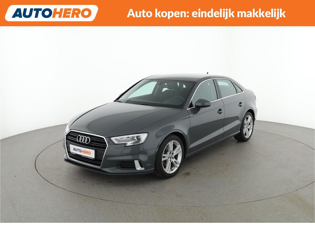 Audi A3 Limousine 35 TFSI CoD Pro Line | XR82863 |, Stof, 4 cilinders, Bedrijf, Sedan