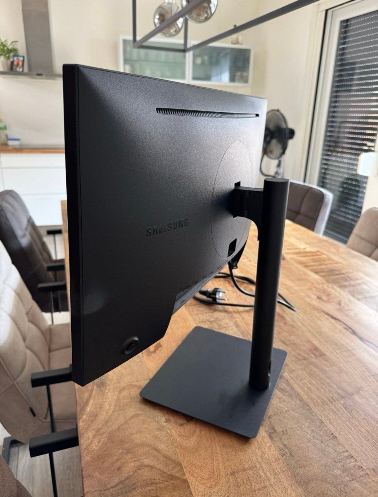 Samsung 24 inch monitor - Nette staat, 65-100Hz, Ophalen, Zo goed als nieuw, 61 t/m 100 Hz, Gaming