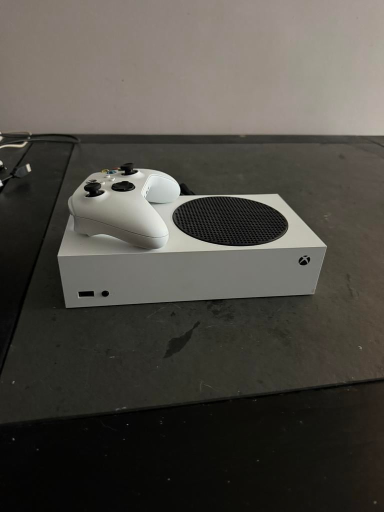 Xbox Series S met controller - Zo goed als nieuw, Spelcomputers en Games, Spelcomputers | Xbox Series X en S, Ophalen of Verzenden