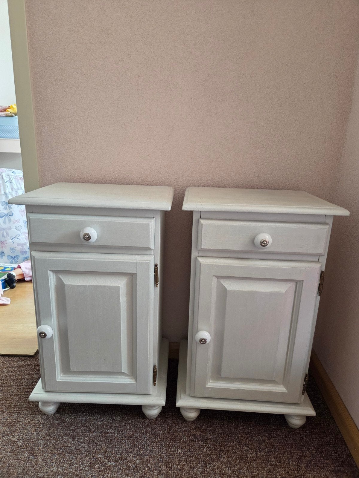 Set van 2 zelf opgeknapte nachtkastjes in parelmoer, Gebruikt, Minder dan 45 cm, Hout, 55 tot 70 cm