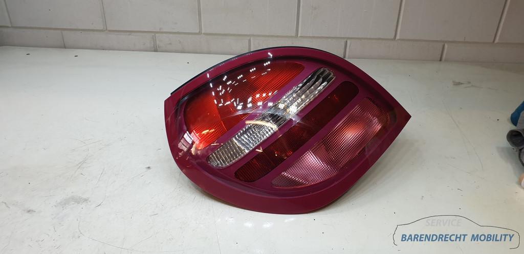 Achterlicht Nissan Almera II HB prefacelift hatchback links, Auto-onderdelen, Takashima 1-chome 1-1
220-8686  Yokohama, Ophalen of Verzenden