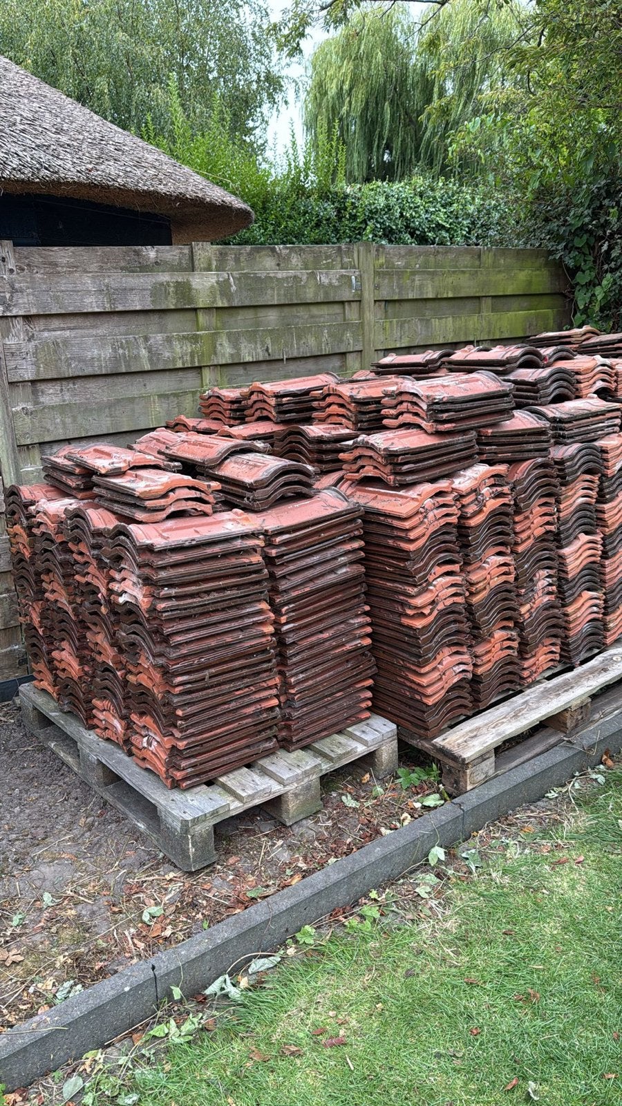 Geglazuurde dakpannen: Laumans (630) & Kurstjens (778), Ophalen, Gebruikt, Steen of Klei, 15 m² of meer