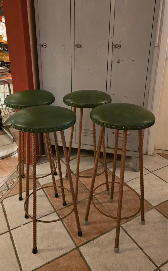 4 x  vintage barkrukken, 2 krukken, Ophalen of Verzenden, 60 tot 90 cm