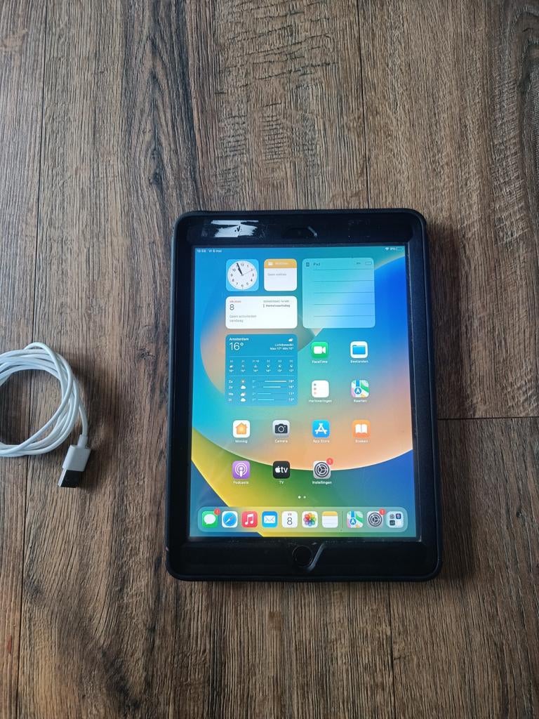 iPad 5e Generatie 32GB Wifi met OtterBox hoes, Computers en Software, Apple iPads, 10 inch, 32 GB, Apple iPad, Ophalen of Verzenden