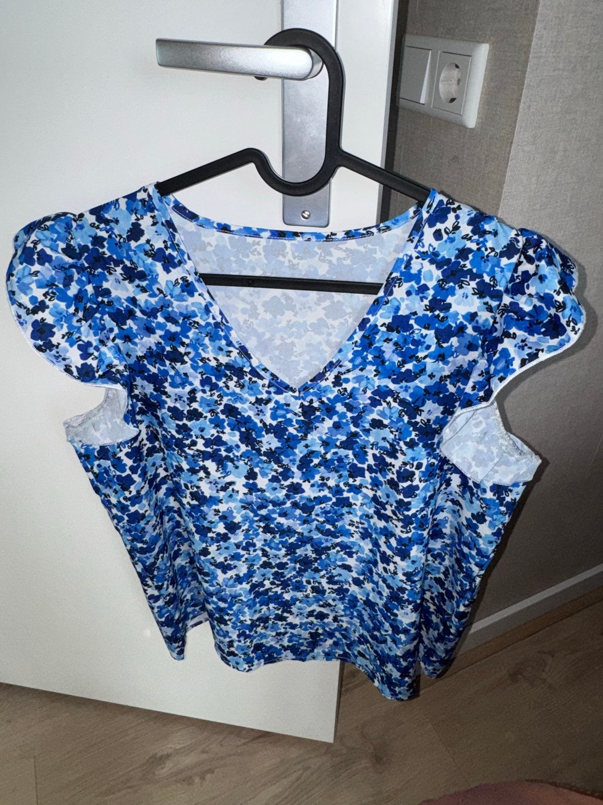 SHEIN Gloednieuwe top met bloemenprint - Maat M, Maat 38/40 (M), Blauw, Nieuw, Ophalen of Verzenden
