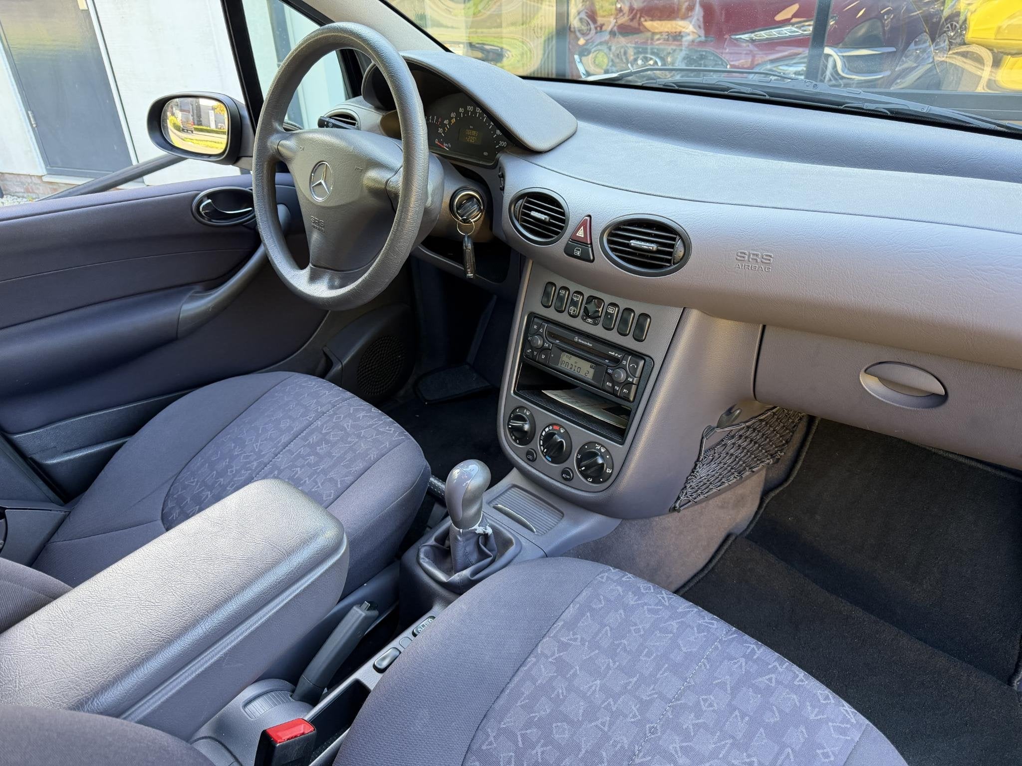Mercedes-Benz A-klasse 160 Elegance 66.983 KM | Sinds 2003, Auto's, Voorwielaandrijving, Stof, Huisgarantie, 4 cilinders