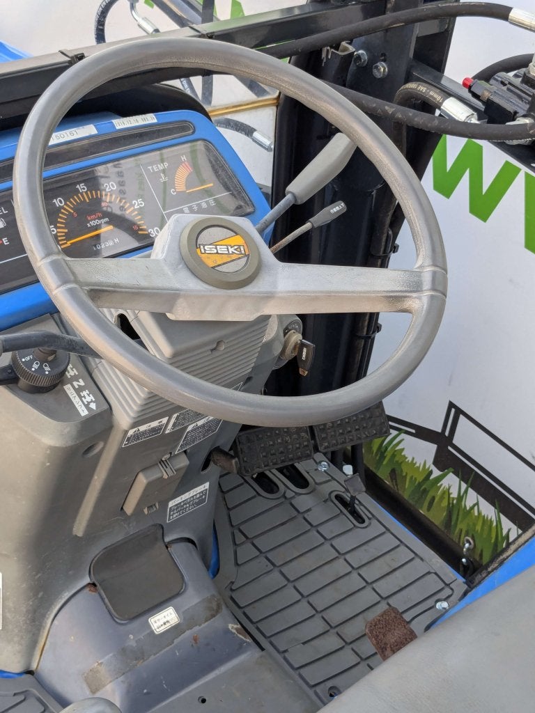 ISEKI SIAL 21 TRACTOR 4WD MET CABINE EN NIEUWE VOORLADER, Zakelijke goederen, Agrarisch | Tractoren, Niet ingevuld, Gebruikt, Niet ingevuld