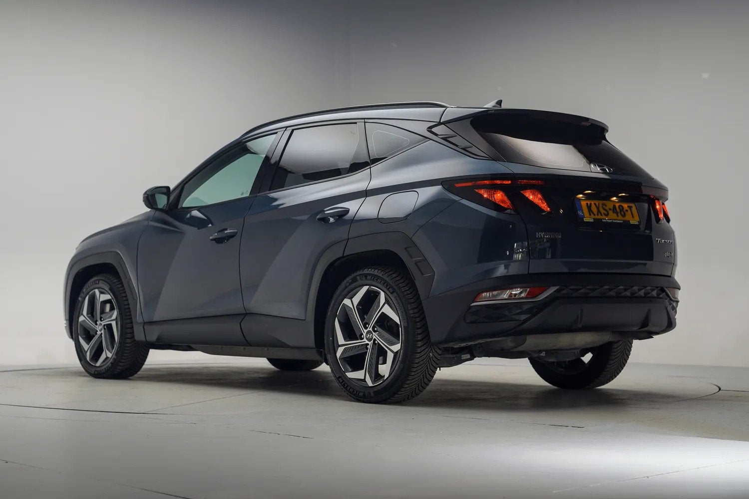 Hyundai Tucson 1.6 T-GDi PHEV 265pk Comfort 4WD [ LED Adapt., Auto's, 1350 kg, Gebruikt, 4 cilinders, Blauw