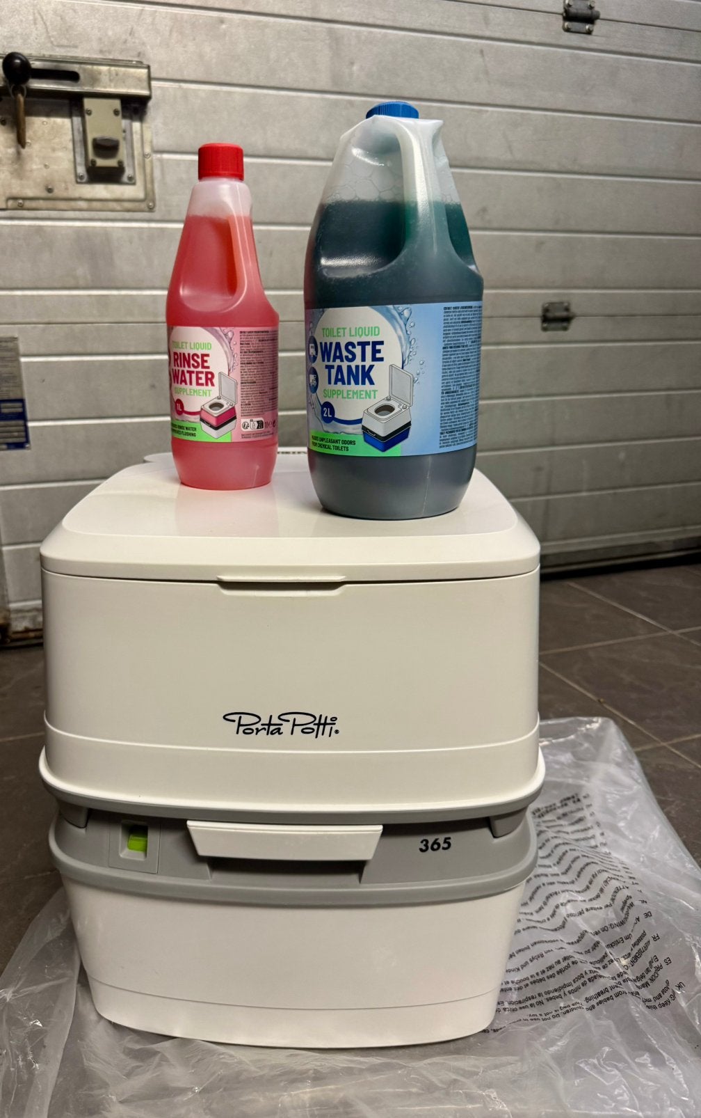 Thetford Porta Potti 365 — Is de goede zithoogte!, Ophalen, Zo goed als nieuw