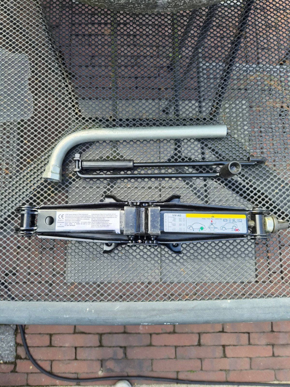 Originele Krikset voor Volkswagen / Seat, Ophalen of Verzenden, Gebruikt, Mechanisch, Schaarkrik
