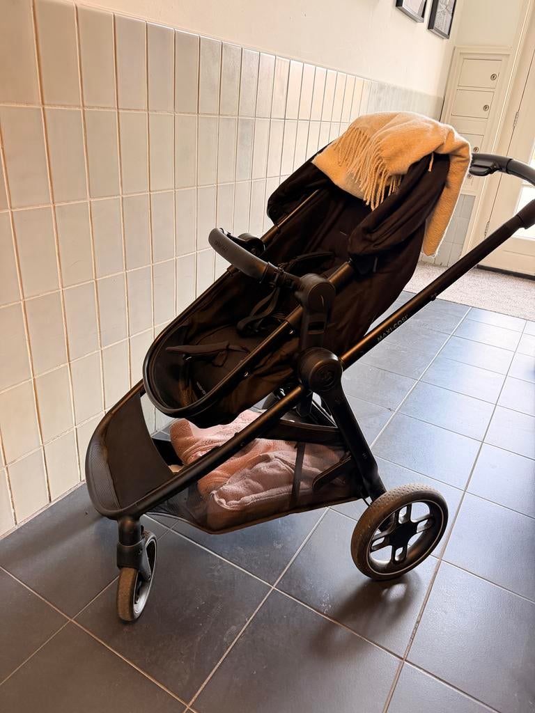 Maxi-Cosi Zelia 3 Essential Black Kinderwagen, Kinderen en Baby's, Kinderwagens en Combinaties, Ophalen, Gebruikt, Kinderwagen