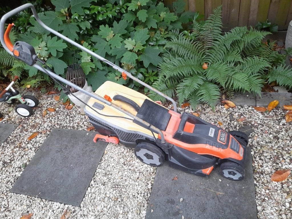 Grasmaaier Blackdekker, Ophalen, Elektrische grasmaaier, Opvangbak, 30 t/m 39 cm