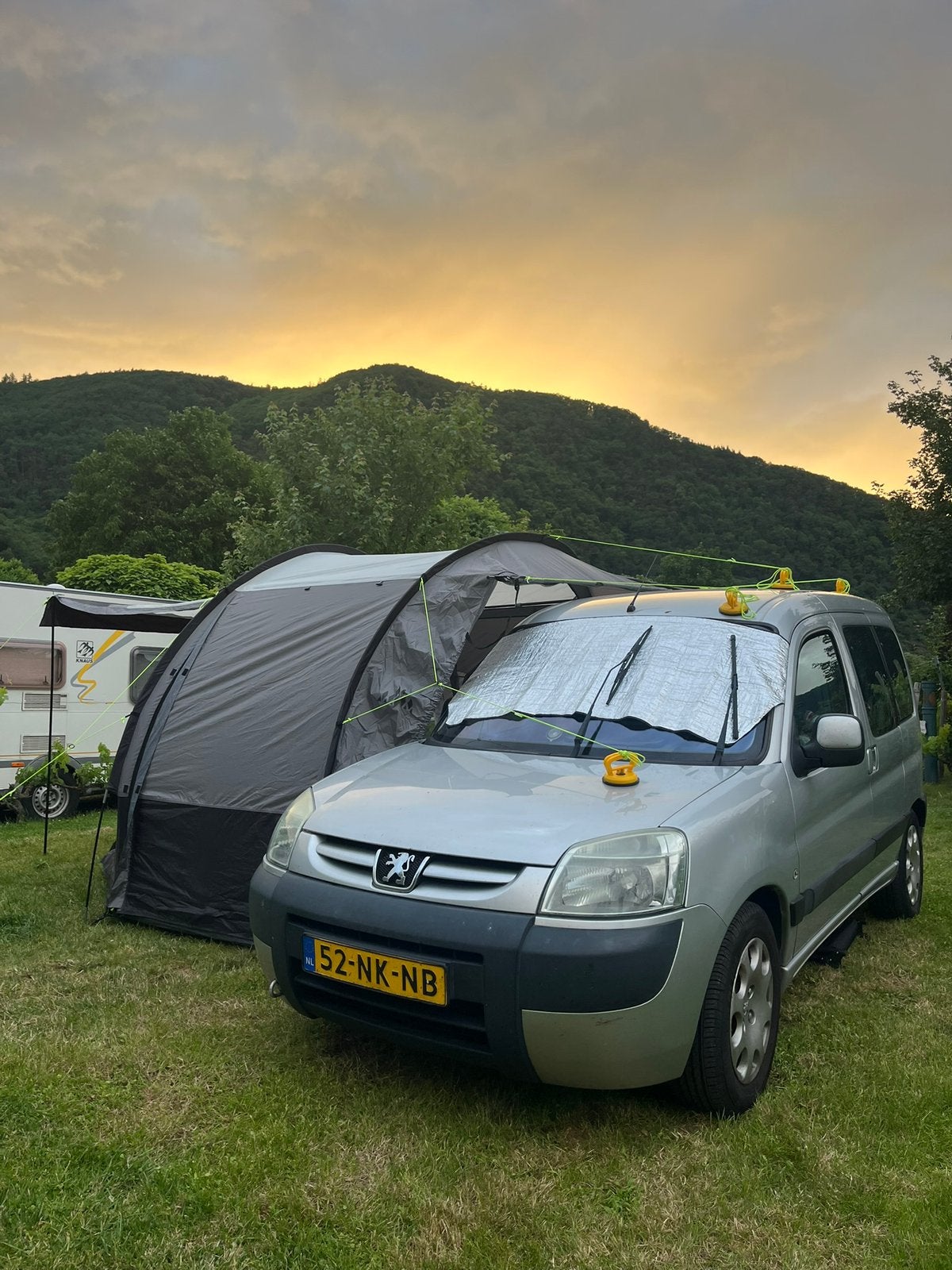 Peugeot Partner Mini Camper, APK 06-27, Airco, Cruise, Tent, Overige merken, Buscamper of Camperbus, Tot en met 2, Handgeschakeld