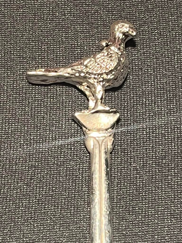 Vintage bewerkt duiven lepeltje., Ophalen of Verzenden
