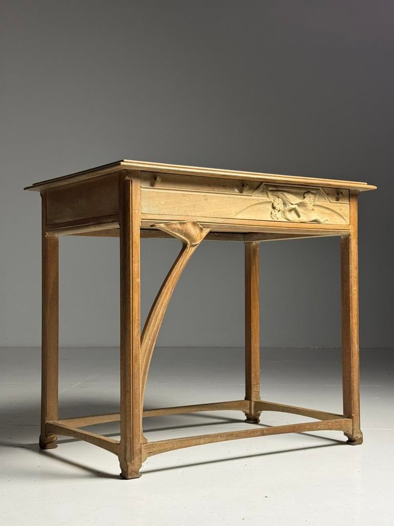 Art Nouveau Bijzettafel blank hout antiek